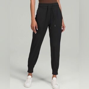 Lululemon Ready to Rulu High-Rise Jogger